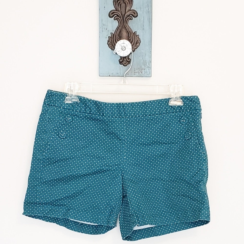 3/$20 J. CREW shorts curvy fit green  dot 4
